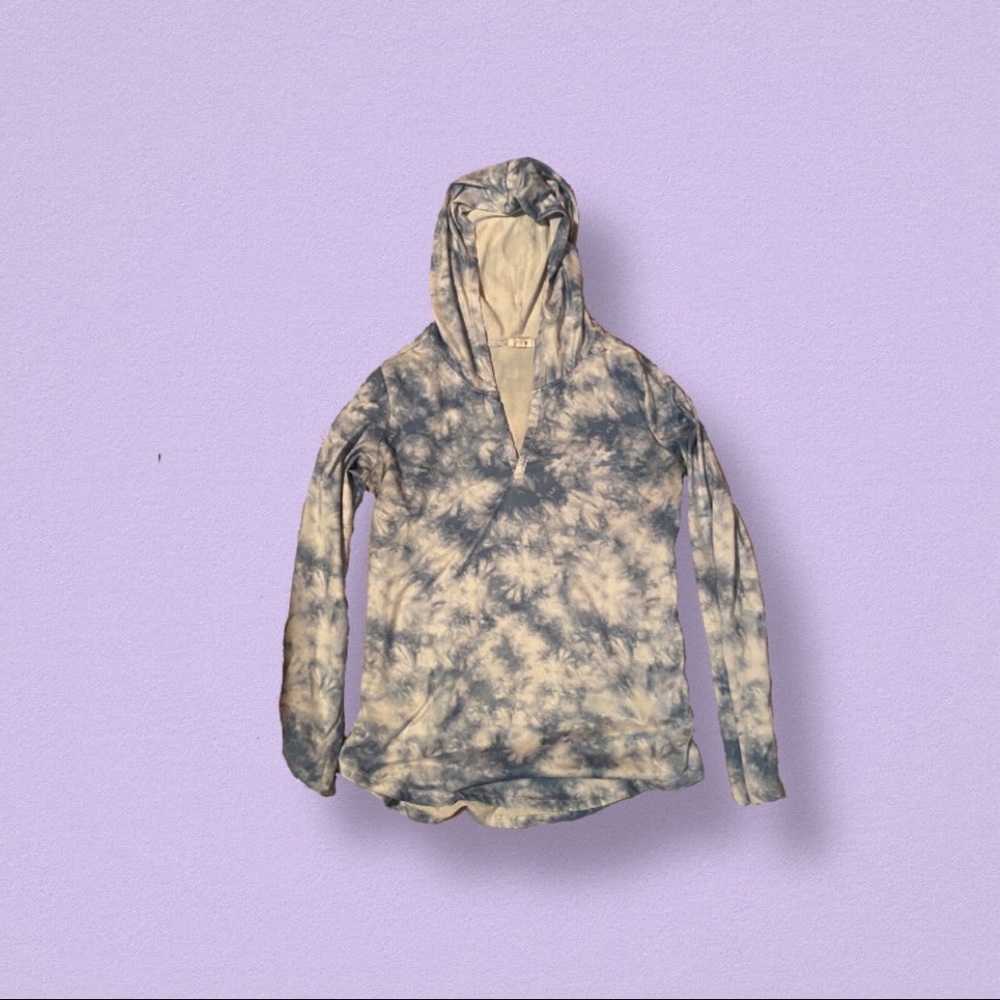 Ardene acid wash top with hood